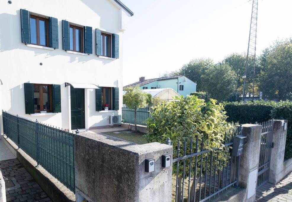 Dimore Al Borgo Монтаньяна Екстер'єр фото